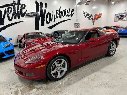 Used 2008 Chevrolet Corvette Coupe w/ Preferred Equipment Group RWD image 22