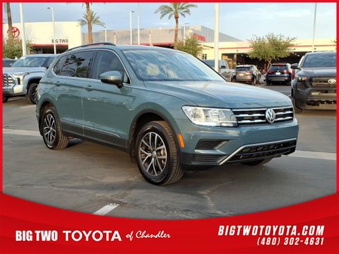 Used 2021 Volkswagen Tiguan SE FWD image 1
