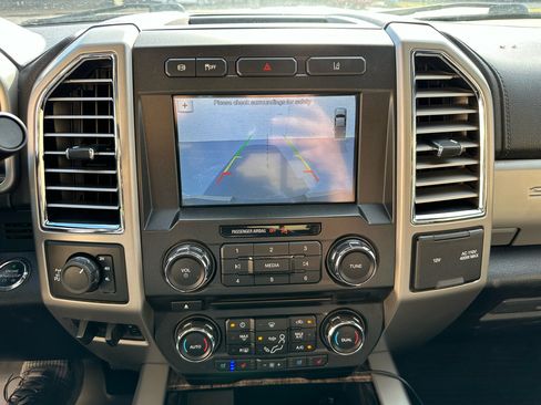 Used 2017 Ford F250 Lariat w/ Lariat Ultimate Package image 16