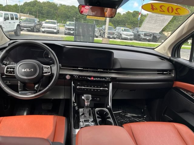Used 2024 Kia Carnival SX FWD image 10