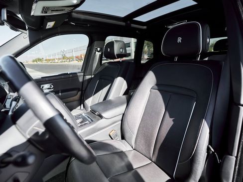 Used 2019 Rolls-Royce Cullinan image 49