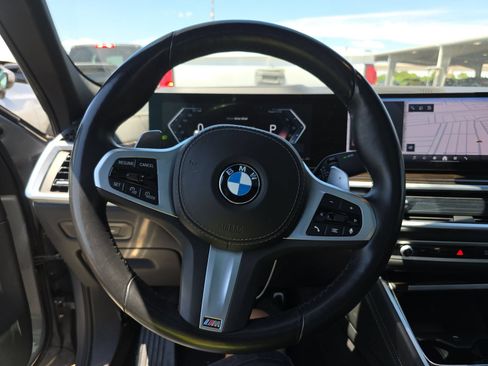 Used 2025 BMW X6 xDrive40i AWD/4WD image 5