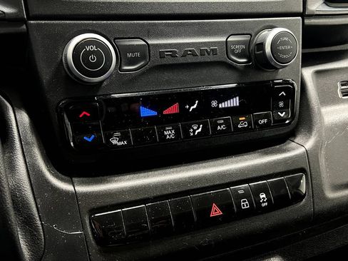 Used 2023 RAM ProMaster 2500 FWD image 24
