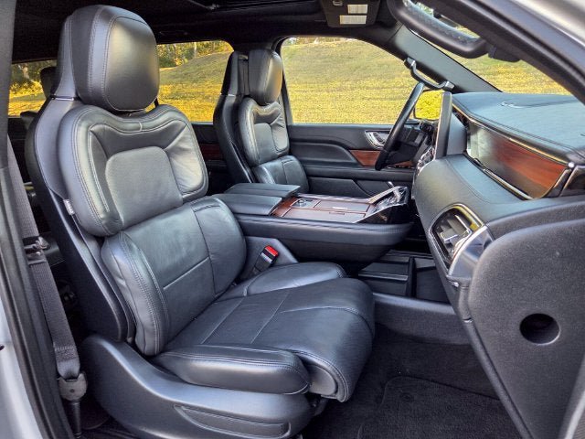 Used 2023 Lincoln Navigator Reserve AWD/4WD image 20