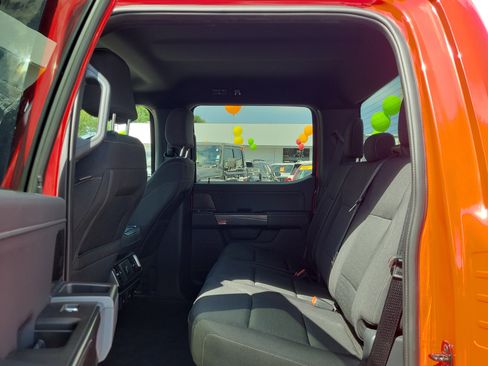 Used 2022 Ford F150 XLT w/ Equipment Group 302A High RWD image 12