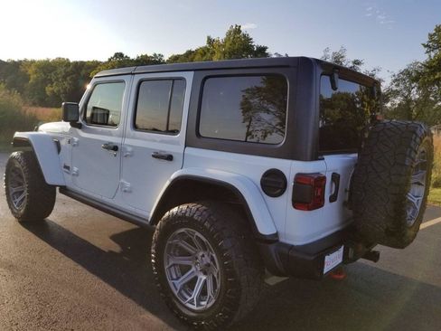 Used 2021 Jeep Wrangler Unlimited Rubicon w/ Dual Top Group AWD/4WD image 6