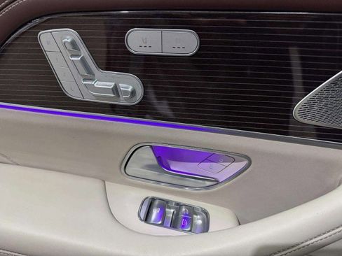 Used 2021 Mercedes-Benz Maybach GLS 600 4MATIC image 54