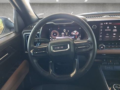 Used 2024 GMC Canyon AT4 w/ Canyon Safety Plus Package AWD/4WD image 27