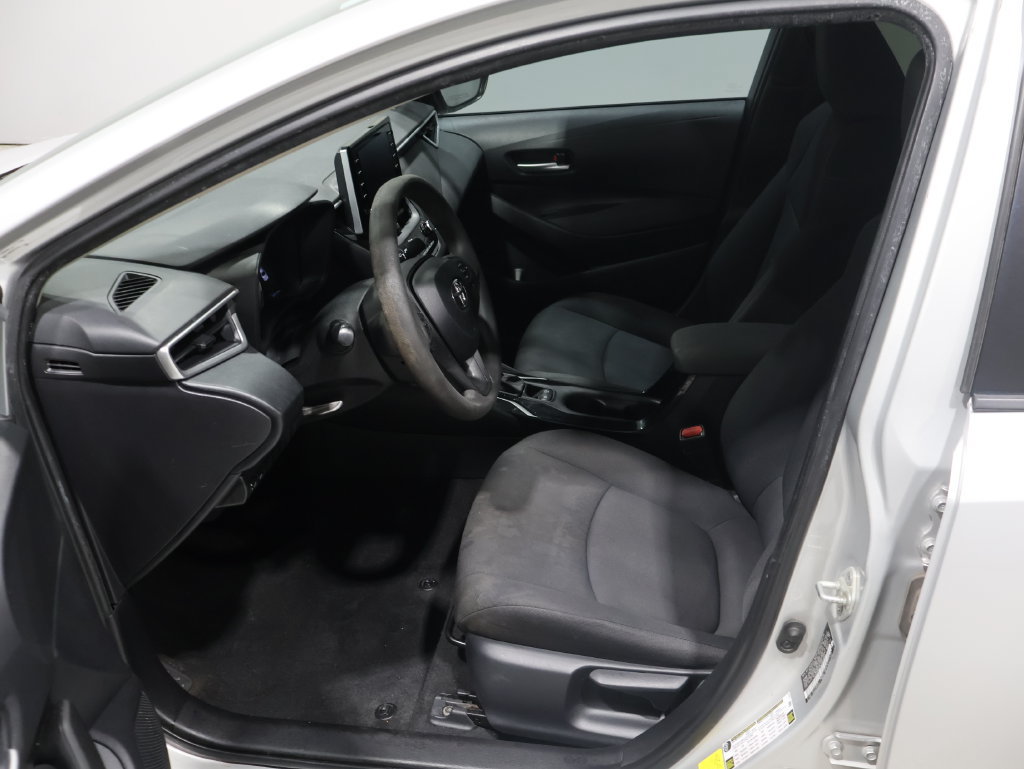 Used 2020 Toyota Corolla LE FWD image 8