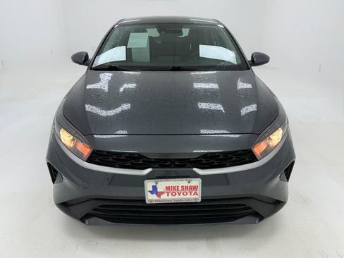 Used 2024 Kia Forte LXS FWD image 3
