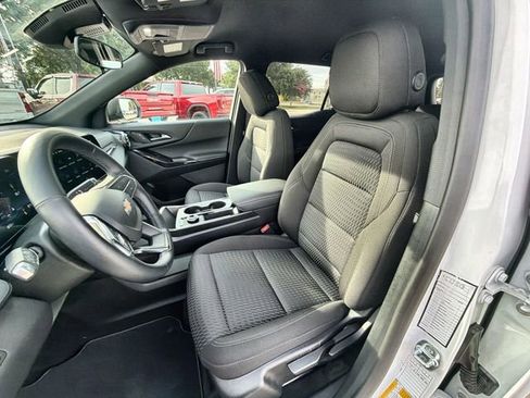 Used 2026 Chevrolet Equinox LT FWD image 18