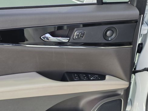 Used 2022 Lincoln Nautilus Reserve w/ Equipment Group 201A image 7