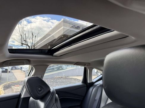 Certified 2025 Acura TLX w/ Technology Package image 30