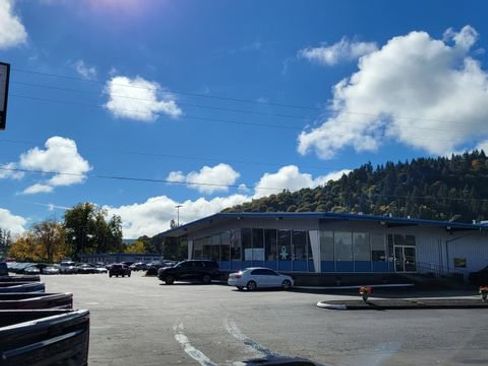 Used 2024 Buick Enclave Premium image 26