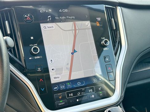 Used 2023 Subaru Outback Premium image 11