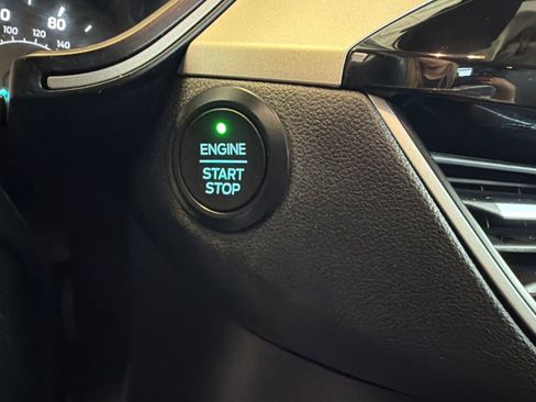 Used 2020 Ford Escape SE AWD/4WD image 24