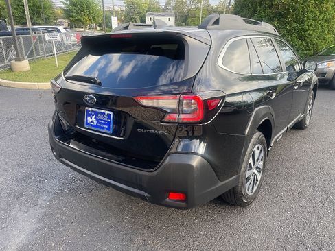 Used 2024 Subaru Outback Premium image 5