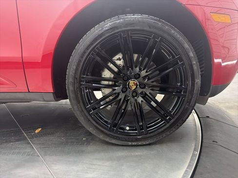 Used 2018 Porsche Macan S AWD/4WD image 9