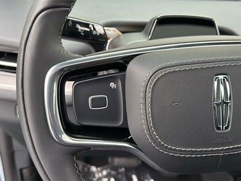 New 2025 Lincoln Navigator L Reserve w/ Jet Appearance Package image 30
