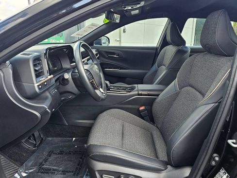 Certified 2024 Toyota Crown AWD/4WD image 19