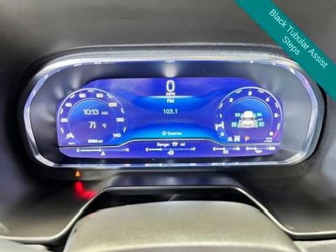 Used 2024 Chevrolet Tahoe Z71 w/ Luxury Package AWD/4WD image 27