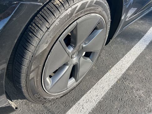 Used 2022 Tesla Model 3 Long Range image 10