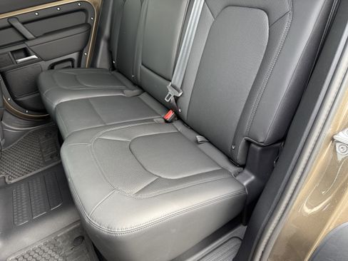 Certified 2025 Land Rover Defender 110 S image 15