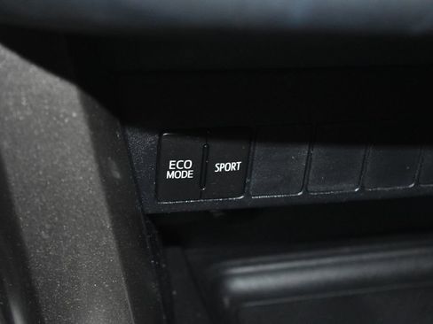 Used 2015 Toyota RAV4 XLE image 13