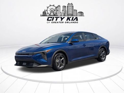 Certified 2025 Kia K4 FWD image 2