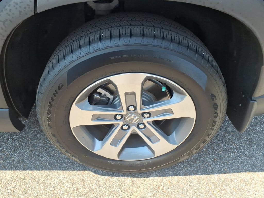 Used 2025 Honda Pilot EX-L image 9
