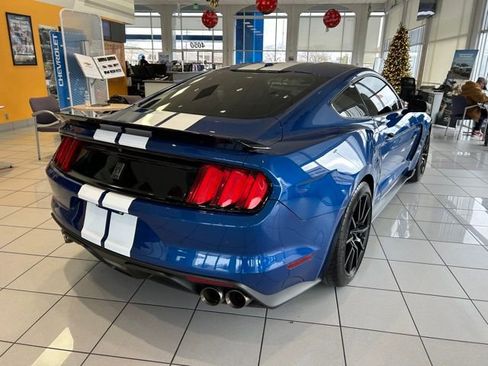 Used 2017 Ford Mustang Shelby GT350 image 13