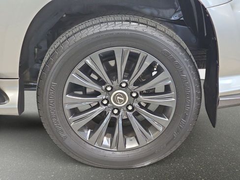 Used 2021 Lexus GX 460 Premium AWD/4WD image 35