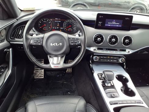 Used 2022 Kia Stinger GT2 image 11