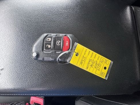 Used 2018 Jeep Wrangler Unlimited Rubicon image 2