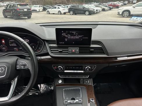 Used 2019 Audi Q5 2.0T Premium Plus w/ Premium Plus Package image 16