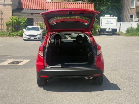Used 2016 Honda HR-V LX image 6