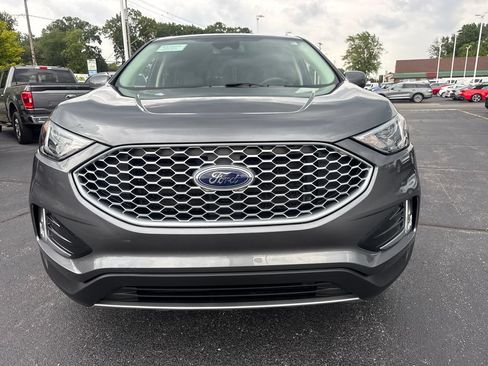 Used 2024 Ford Edge SEL w/ Convenience Package AWD/4WD image 3