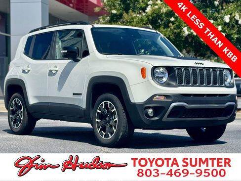 Used 2023 Jeep Renegade Latitude image 1