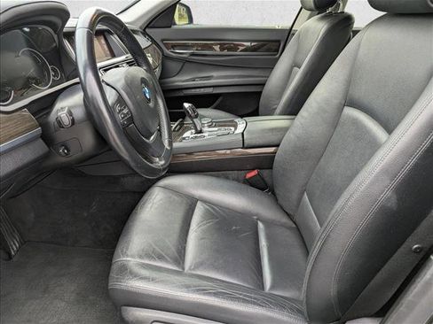 Used 2015 BMW 740Li xDrive image 24