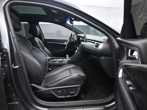 Used 2019 Genesis G70 3.3T Advanced w/ Sport Package AWD/4WD image 28