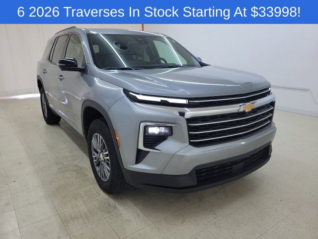 Used 2026 Chevrolet Traverse LT w/ Driver Confidence Package FWD image 3