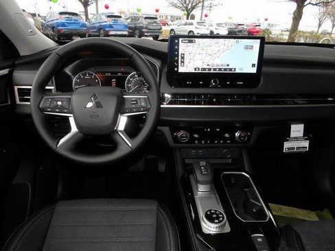 New 2026 Mitsubishi Outlander Trail Edition image 15