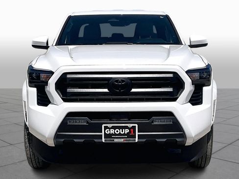 Used 2026 Toyota Tacoma SR5 image 4