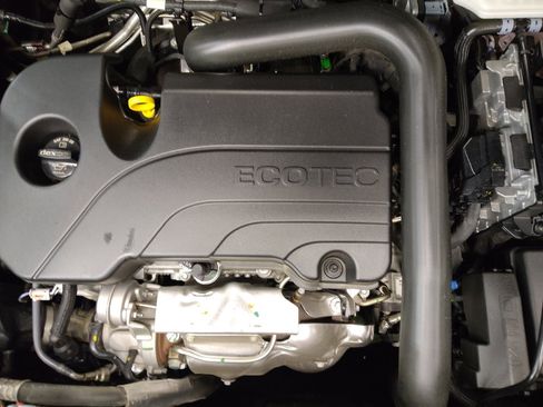 Used 2024 GMC Terrain SLT image 30