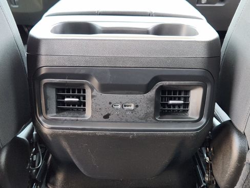 Used 2024 Chevrolet Silverado 2500 LT AWD/4WD image 31