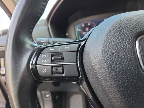 Used 2023 Honda Accord Touring image 16