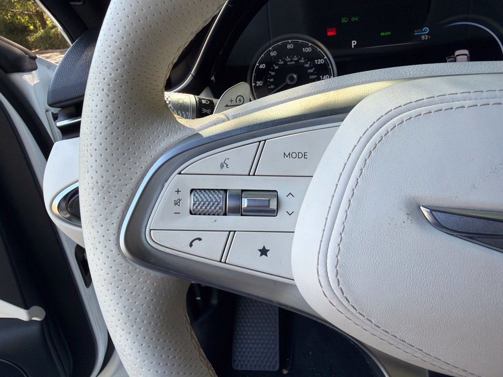 Used 2024 Genesis Electrified GV70 AWD/4WD image 8