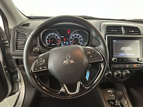 Used 2025 Mitsubishi Outlander Sport LE AWD/4WD image 15