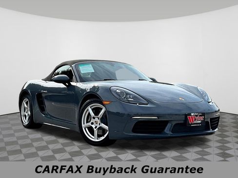 Used 2017 Porsche 718 Boxster RWD image 3