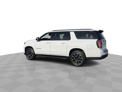 Used 2023 Chevrolet Suburban RST image 6